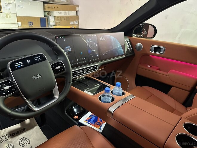 Li Auto L9-9