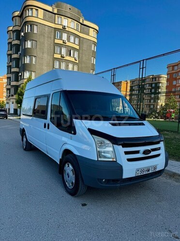 Ford Transit-1