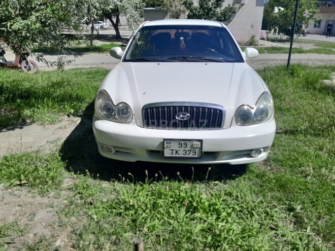 Hyundai Sonata-1
