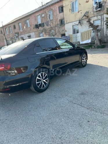 Volkswagen Jetta-4