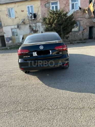 Volkswagen Jetta-2