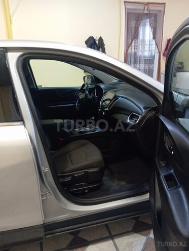 Chevrolet Equinox-18
