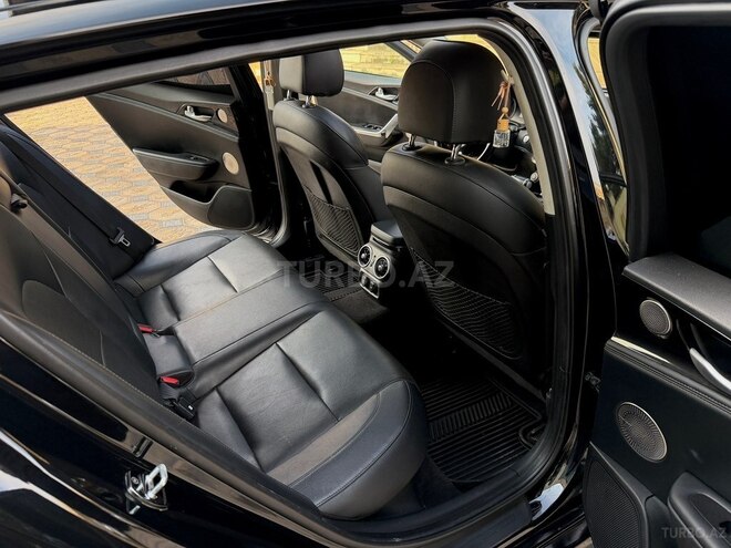 Kia Stinger-14