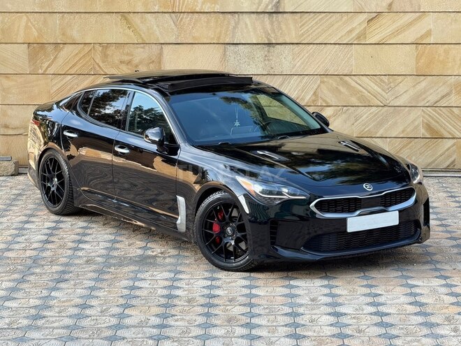 Kia Stinger-1