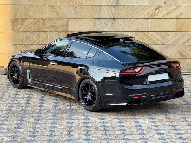 Kia Stinger-9
