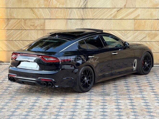 Kia Stinger-10