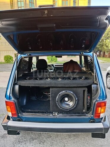 LADA (VAZ) Niva-9
