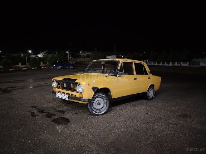 LADA (VAZ) 21011-4