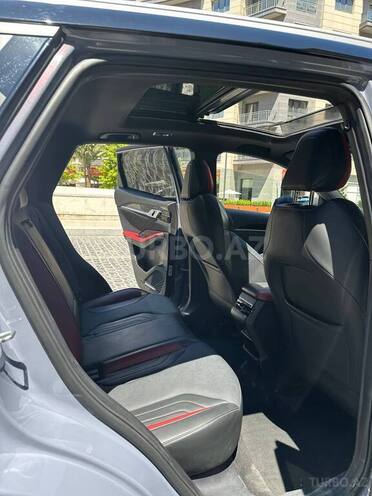 Geely Coolray-9