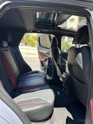 Geely Coolray-10