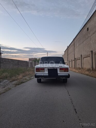 LADA (VAZ) 2107-2