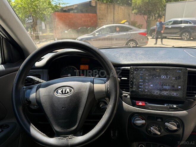 Kia Rio-6
