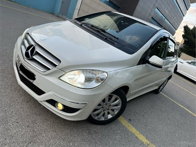 Mercedes B 170-4