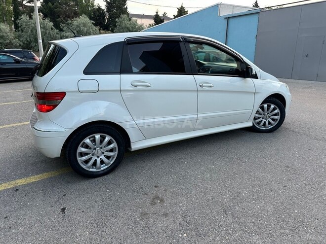 Mercedes B 170-7