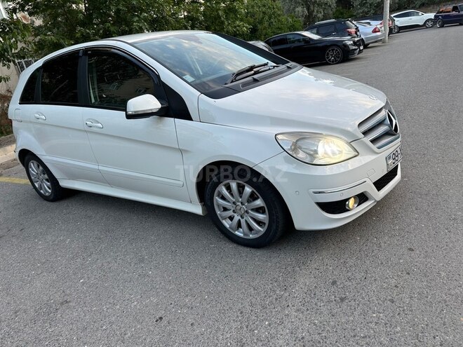 Mercedes B 170-16