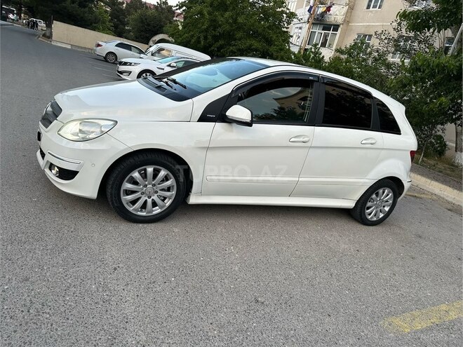 Mercedes B 170-13
