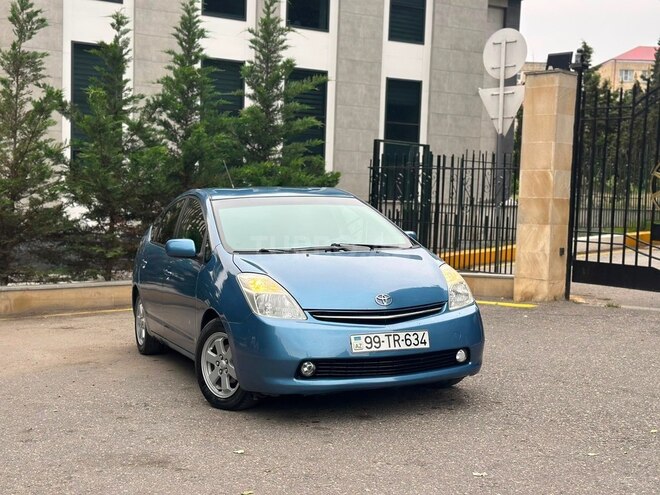Toyota Prius-4