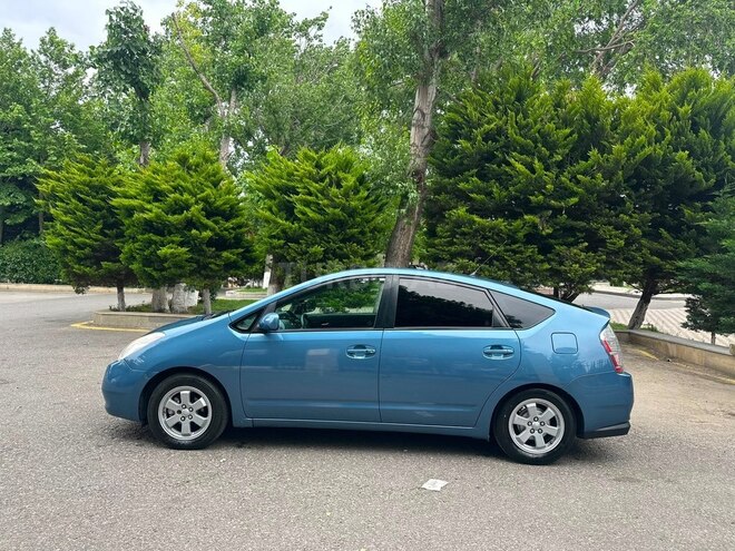 Toyota Prius-9