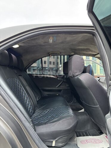 Mercedes E 220-7