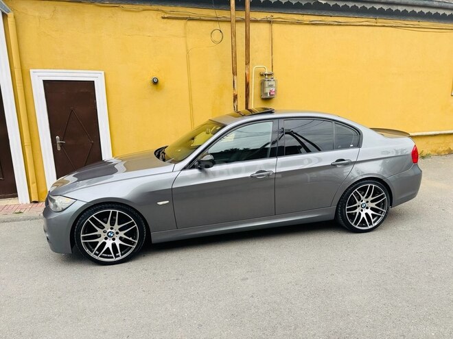 BMW 320-3