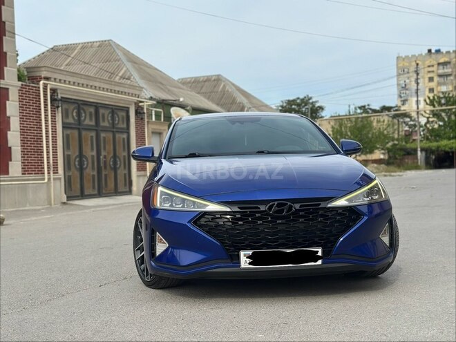 Hyundai Elantra-2