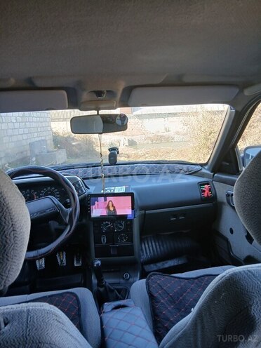 LADA (VAZ) 2111-15