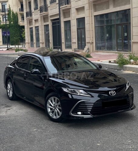 Toyota Camry-1