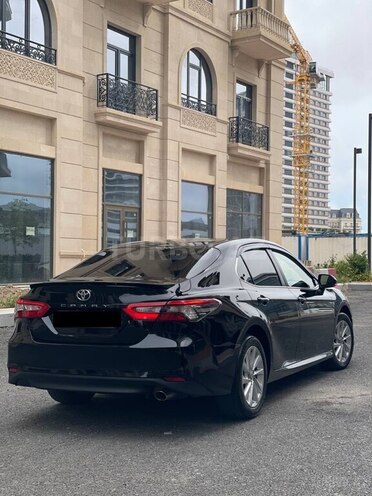 Toyota Camry-7