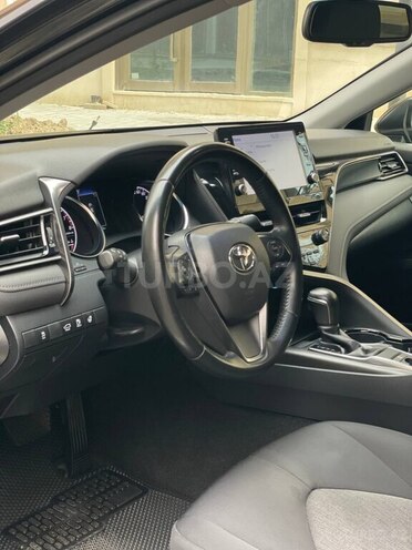 Toyota Camry-12