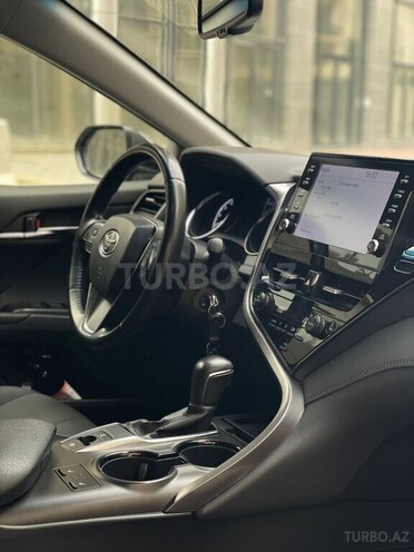 Toyota Camry-11