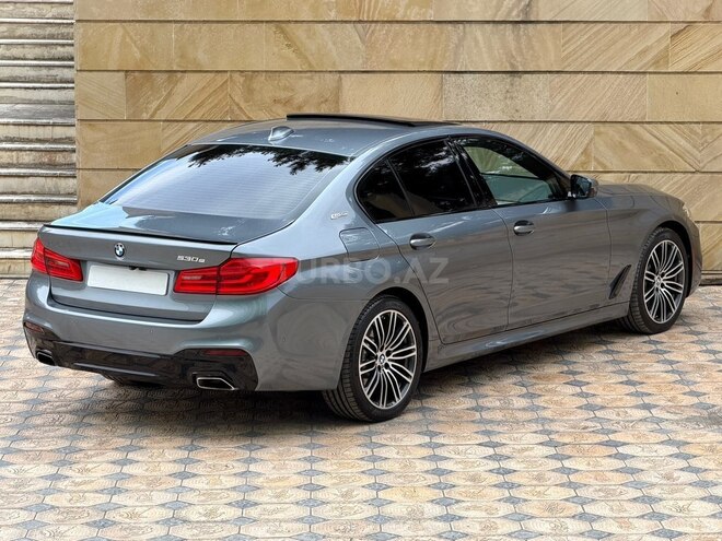 BMW 530e-10