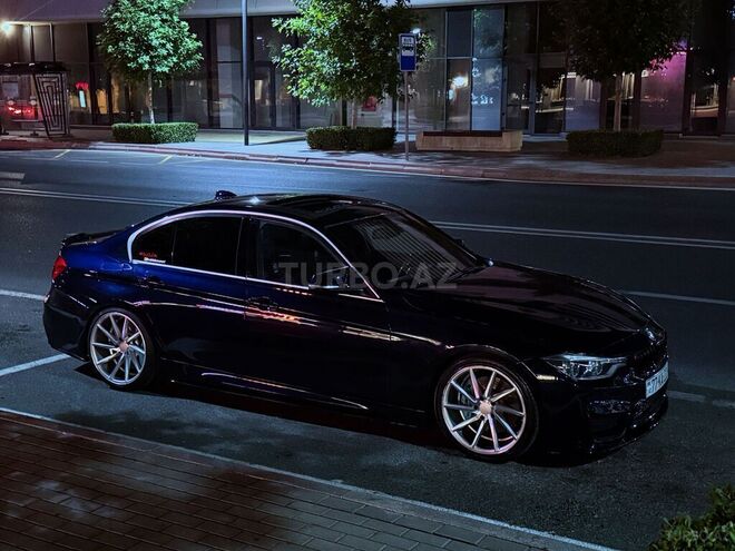 BMW 330-3