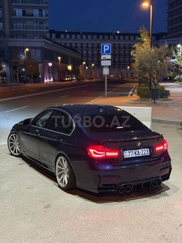 BMW 330-2