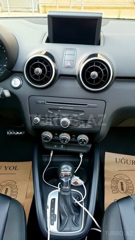 Audi A1-10