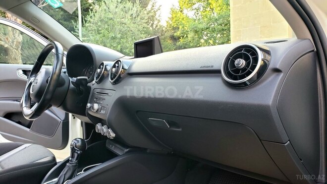 Audi A1-9