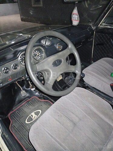 LADA (VAZ) 2106-7