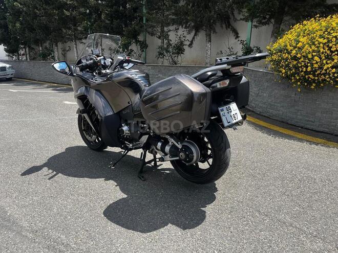 Kawasaki 1400 GTR-4
