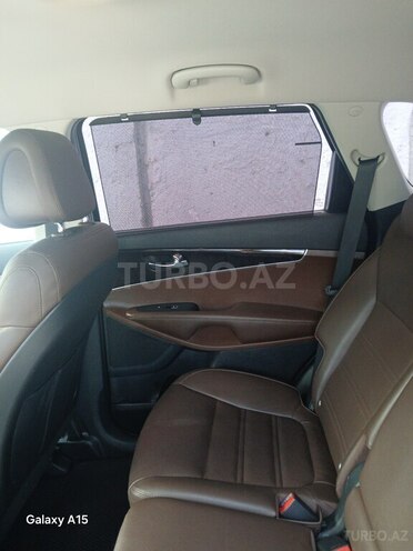 Kia Sorento-13