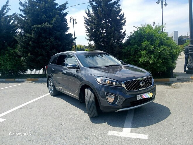 Kia Sorento-1