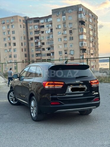 Kia Sorento-2
