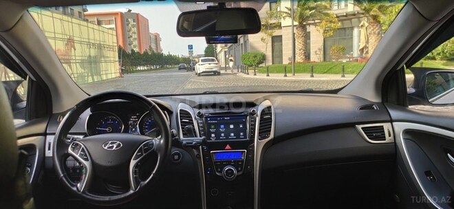 Hyundai i30-8