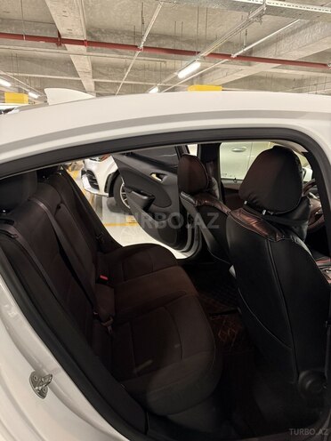 Chevrolet Cruze-6