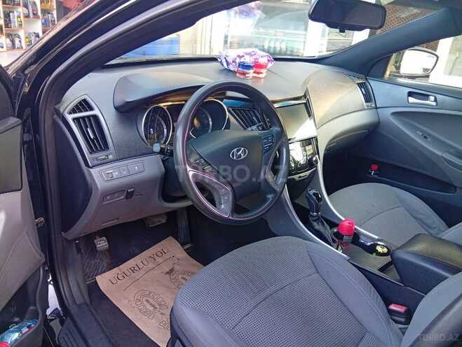Hyundai Sonata-6