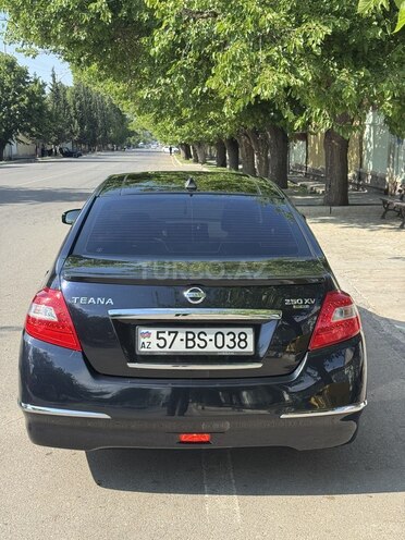 Nissan Teana-2