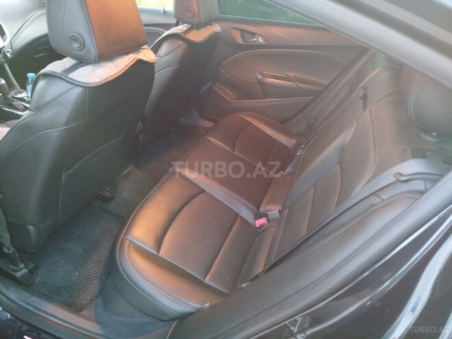Chevrolet Cruze-18