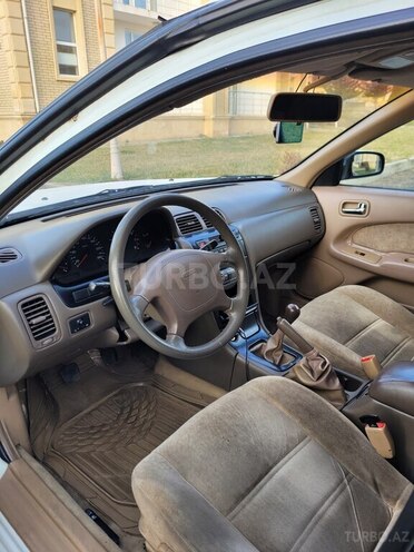 Nissan Maxima-7