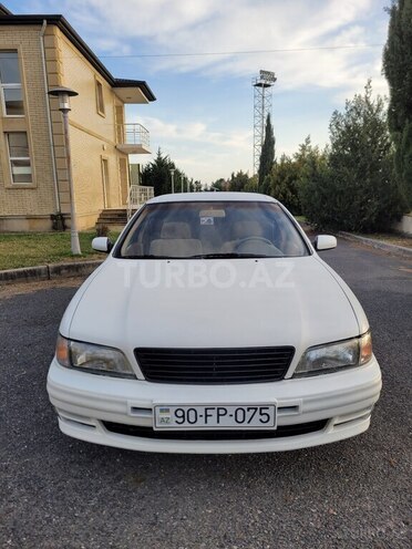 Nissan Maxima-5
