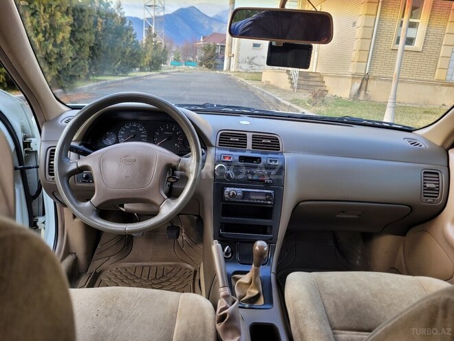 Nissan Maxima-9