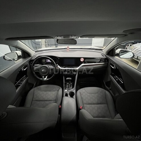 Kia Niro-13