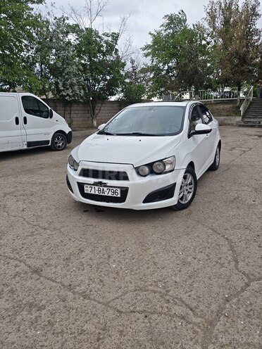Chevrolet Aveo-1
